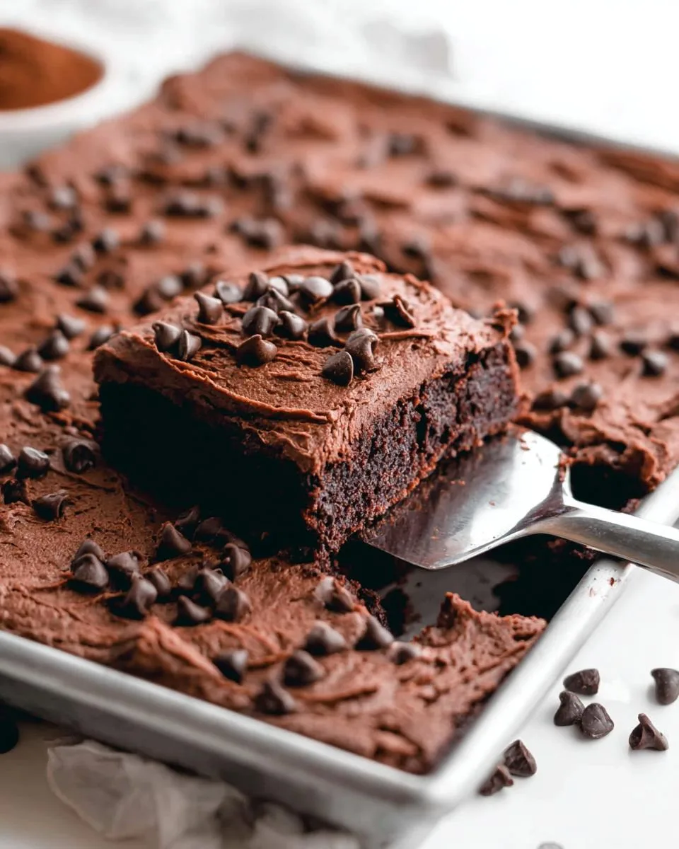 Chocolate Chip Sheet Cake - detail 3