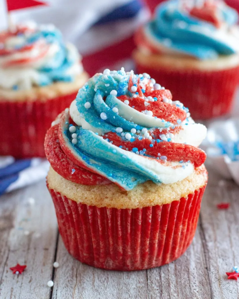 Red White and Blue Cupcakes 3